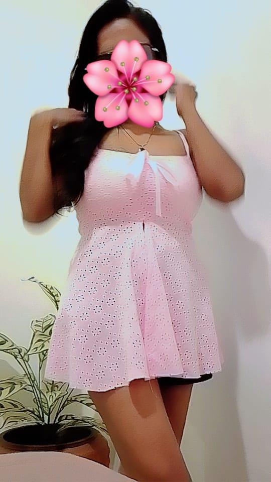 🌻Hi.. Everyone  🌻Name _ Rashu 🌻Age _  26 years old 🌻This is my real picture 💯 🌻Full service only