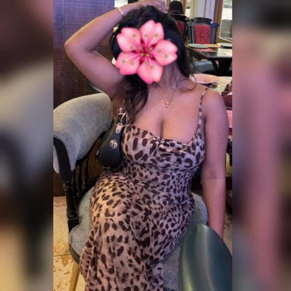 🔥sexy Tamil girl at 🔥Dehiwala galkissa mount Lavinia mount Laviniya wellawatte wallawaththa Dehiwela🔥