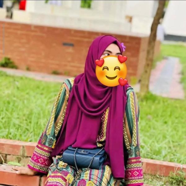 23 age real Muslim girl