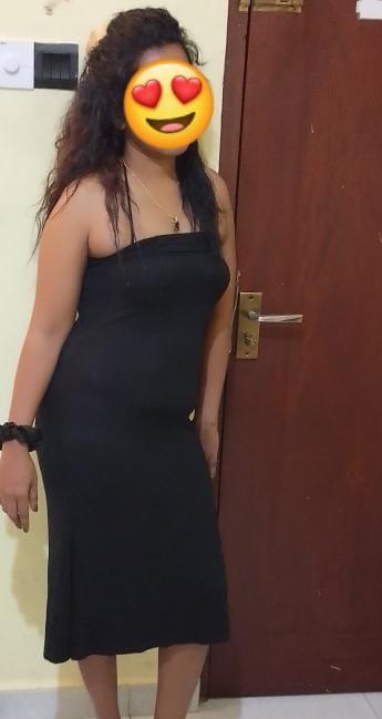Sexy Figure එකක් තියෙන හැඩකාර කෙල්ලෙක්ගෙන් Full Service Galle 😍❤️ 100% ඇත්ත ෆොටෝ එක දාල තියෙන්නෙ 🤩💯