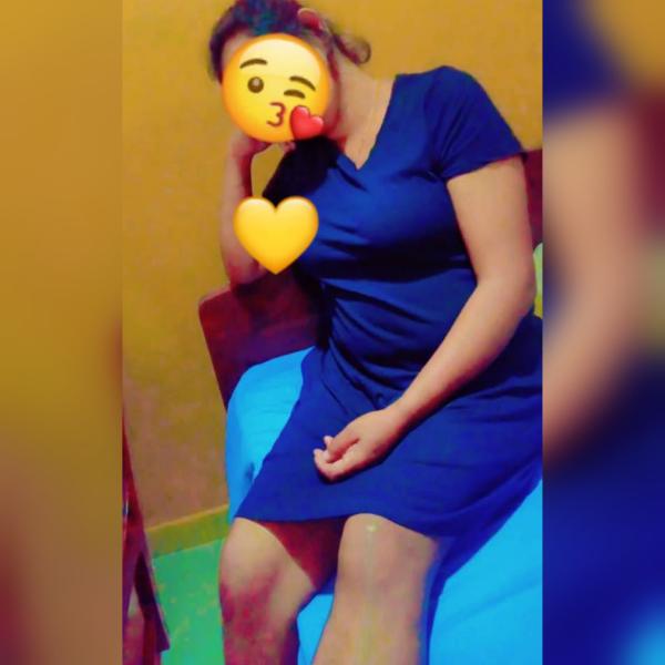 DECENT AND HOT GIRL AT pasyala  Nittambuwa