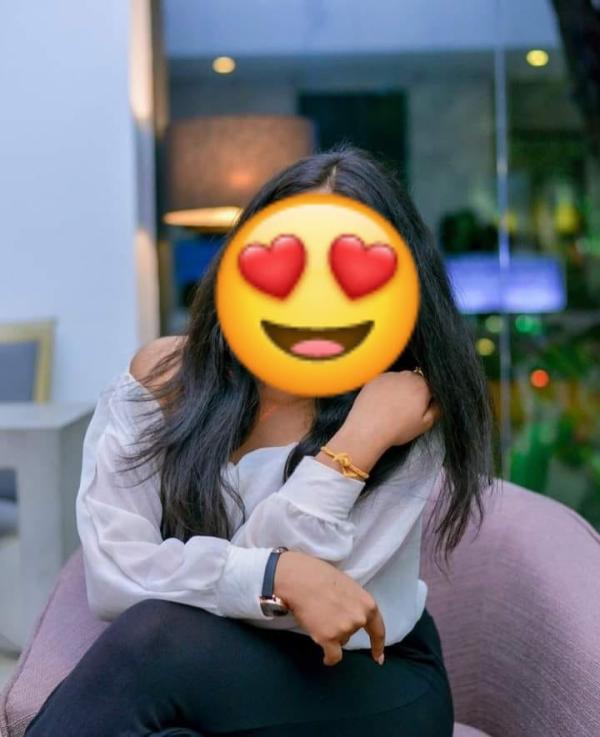 Office  girl  Nugegoda