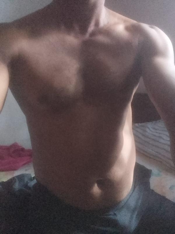 🍃 Male Massage Therapist