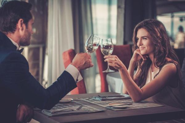 මම Sugar Daddy කෙනෙක් ඔයාට පුළුවන් මගේත් එක්ක කතාබහ කර ගන්න