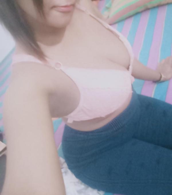 🥰 හයි 🥰  මං ශදි මගේ වයස 22 යි  මං ඉන්නේ මහරගම