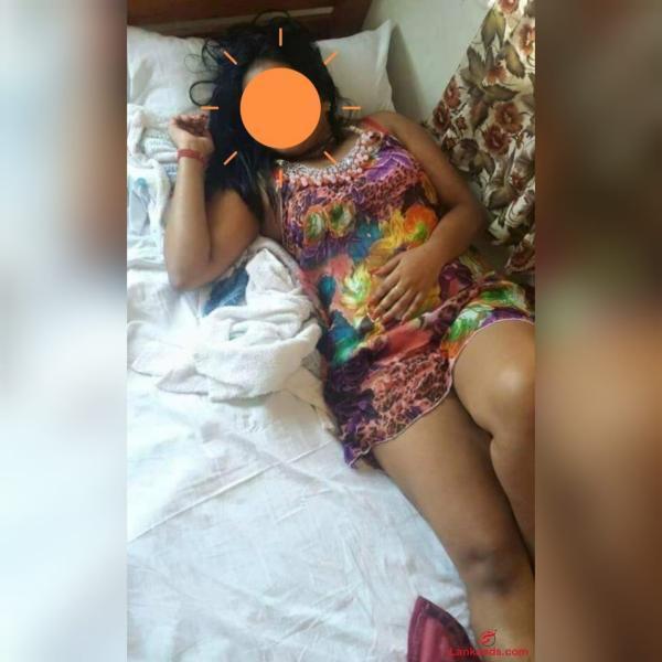 🥰With Room Full Service Rs 8000🥰