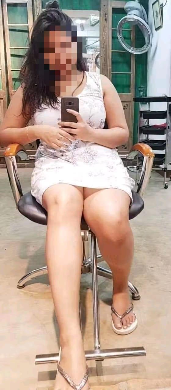 Full services🌹🌹 Wellawatta Bambalapitiya Chubby and sexy girl...6000/= Massage services🌹🌹