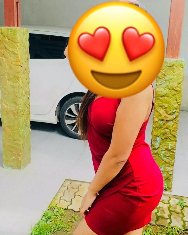 Deshani Full Service 8000/=