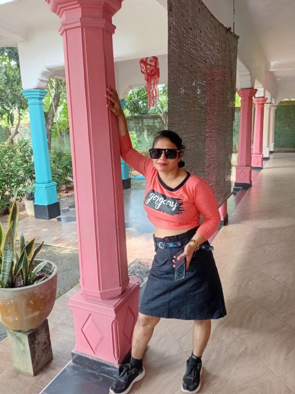 මාරවිල මුස්ලිම් කෙල්ල