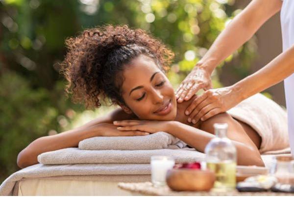 Relaxing Massage for Ladies and woman