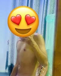 Only girls and Ledy