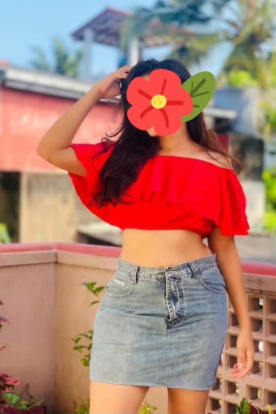 Wellawatta / Dehiwala private  Apartment Full Service 6000/= දෙහිවල  Im Rasara Unmarried slim girl.  ( 20 y ) ඇත්තම photo එකක් තමයි දාලා තියෙන්නෙ. සුදු කෙට්ටු කෙල්ලක් මන්.