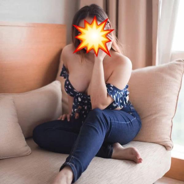 Hot girl at Narahenpita  Nugegoda  nawala Rajagiriya