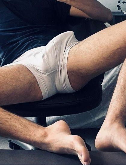 Decent Boy Full Service Ladies And Cuckold Couples Only