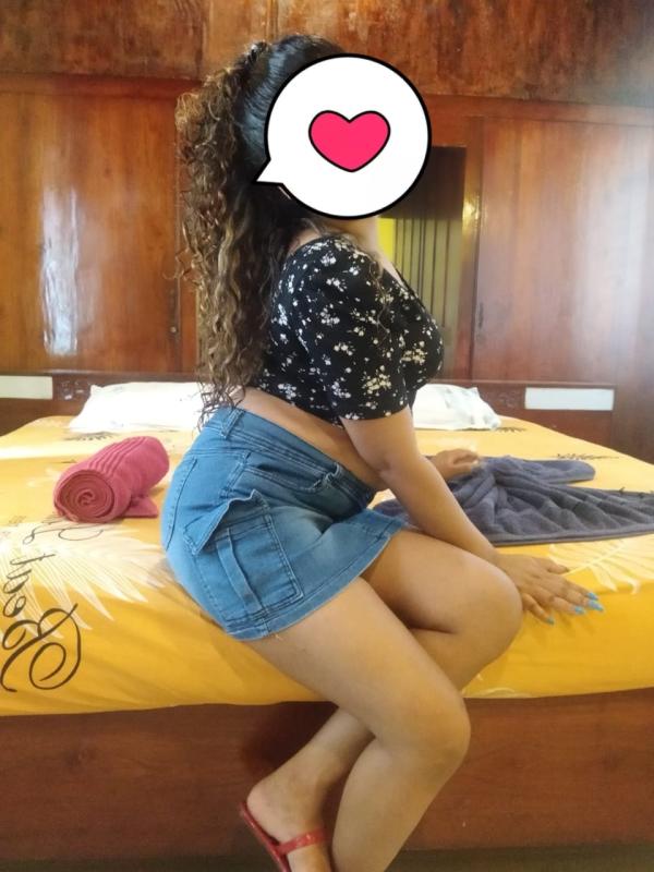 👍🌸  AM  IN MAHARAGAMA PANNIPITIYA  5000/= WITHOUT ROOM FULL SERVICE BEAUTIFUL GIRL REALL PICTURE බොරු PHOTO වලට රැවටෙන්න එපා මේ මගේ ඇත්තම PHOTO එක   🌲🌻