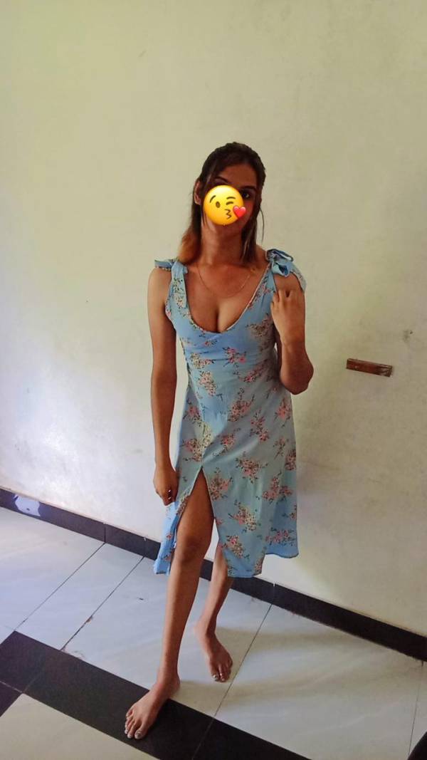 Reeza Shemale Escort