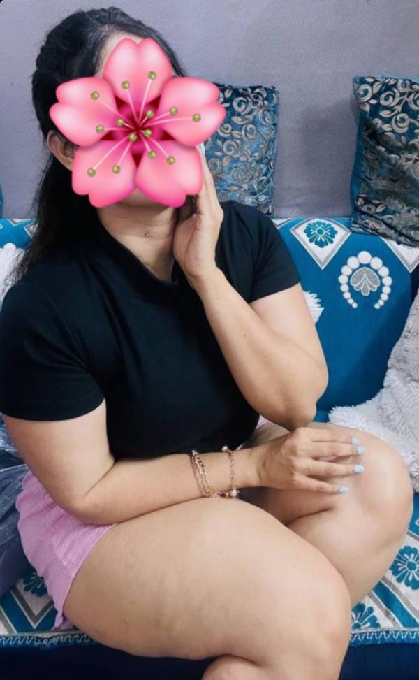 With සඳලි 100% Genuine cam session