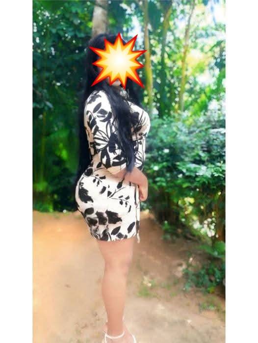 Hot girl at Nugegoda narahenpita