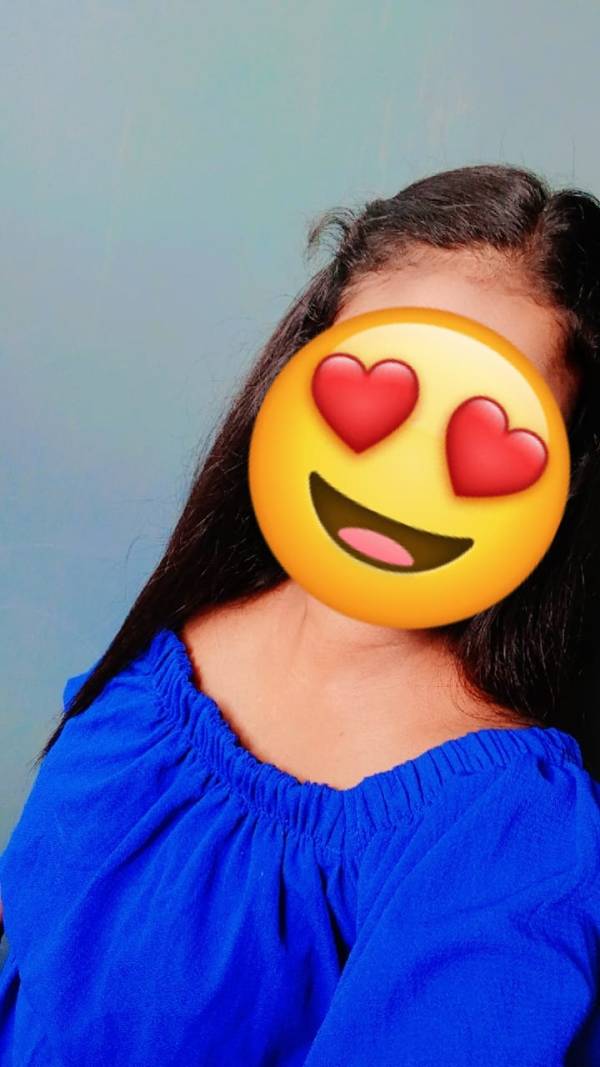 DECENT AND HOT GIRL AT wellawtte bambalapitiya