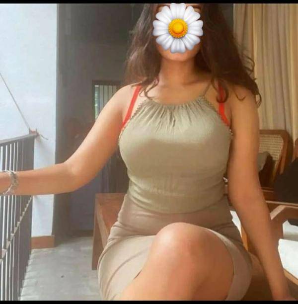 *🌀𝐋𝐈𝐕𝐄 𝐂𝐀𝐌 𝐒𝐇𝐎𝐖🤍*With Face 20min 1500/- Today Special 😘