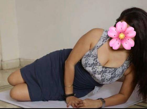 Unmarried girl. Mount Lavinia Age (23y) Funny & Friendly girl  0788505317