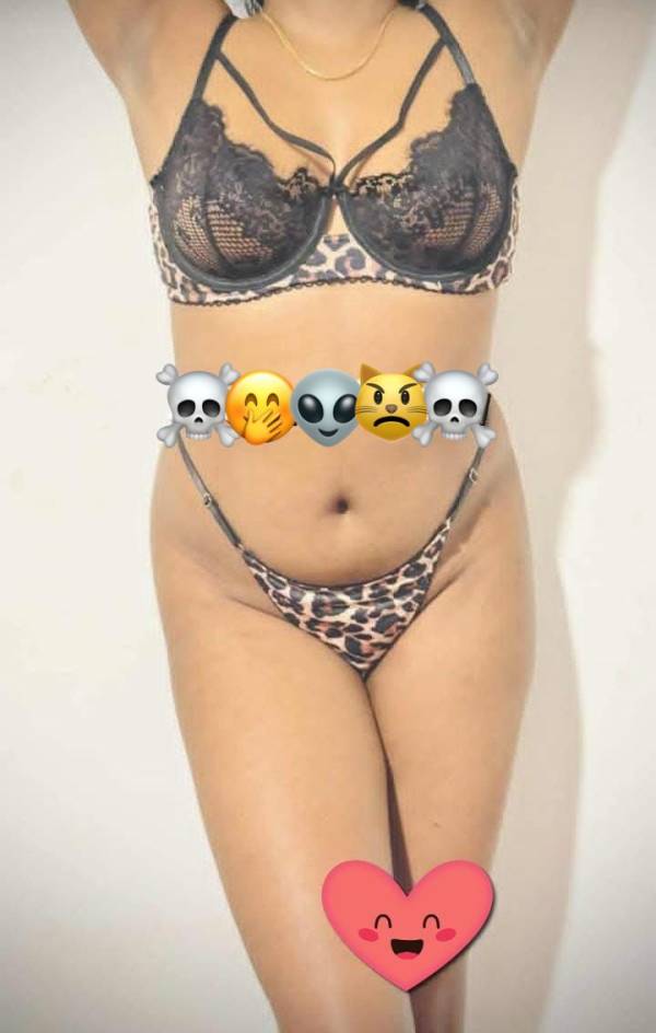 Live couple cam show