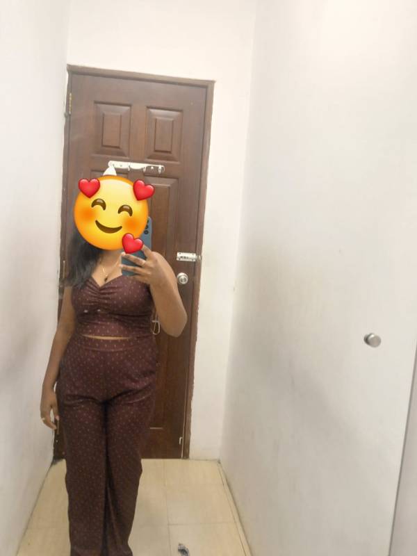 Hot girl visit only colombo