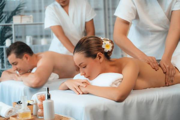 Deason Genuine Bull Theshan Cuckold & Massage For VVip Couples & Ladies Only Apartments , Hotels and Home visits only for vip couples ladies only