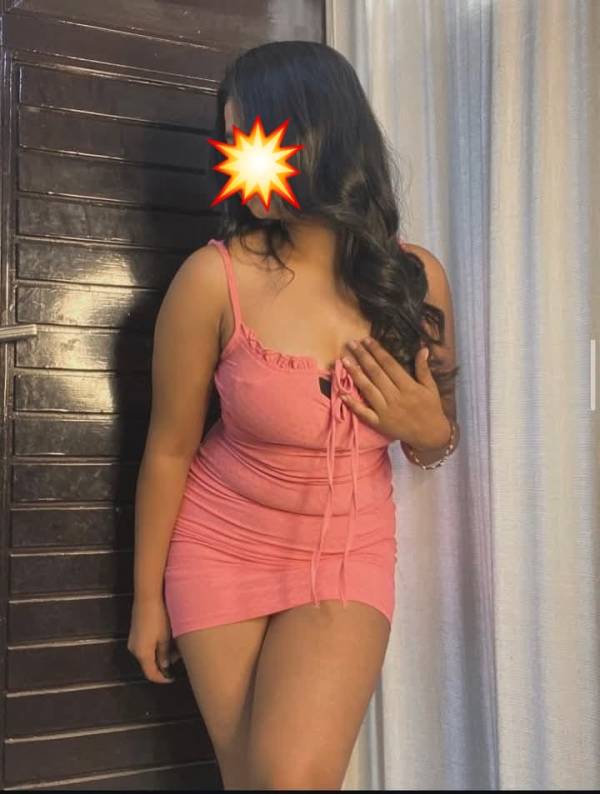 Hot girl kasuni at Narahenpita  Kohuwala Rajagiriya