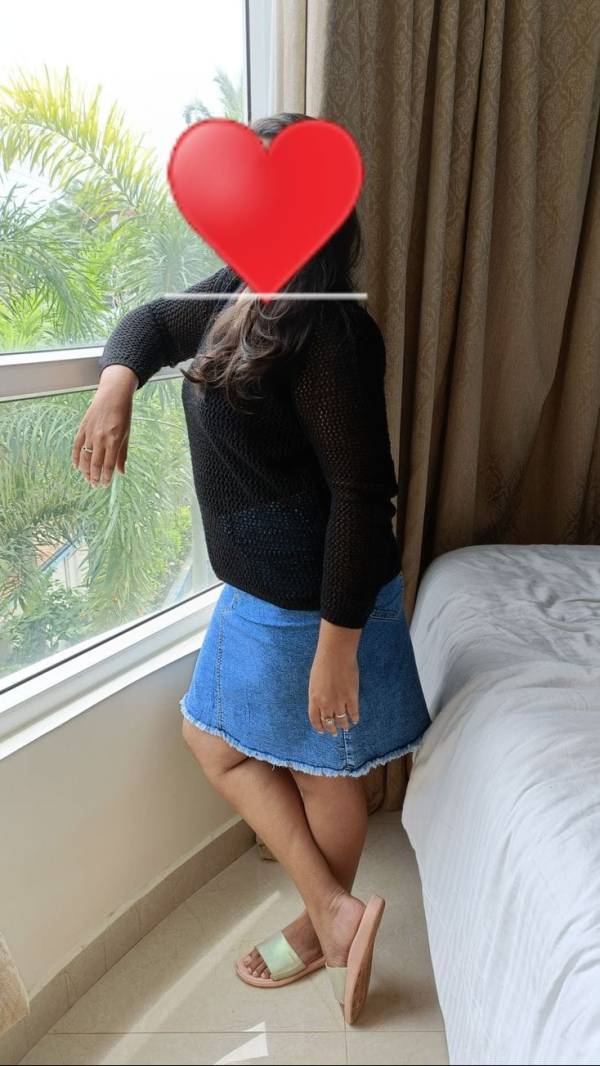 GENUINE GIRL NATHASHA IN LIVE CAM SHOW 0784436856.....….....