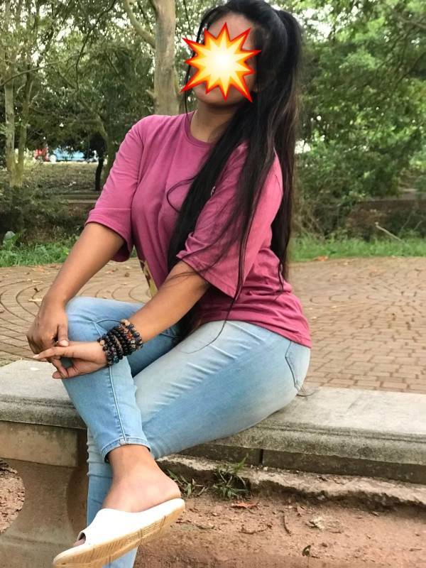 DECENT AND HOT GIRL AT Kohuwala, Nugegoda, Narahenpita