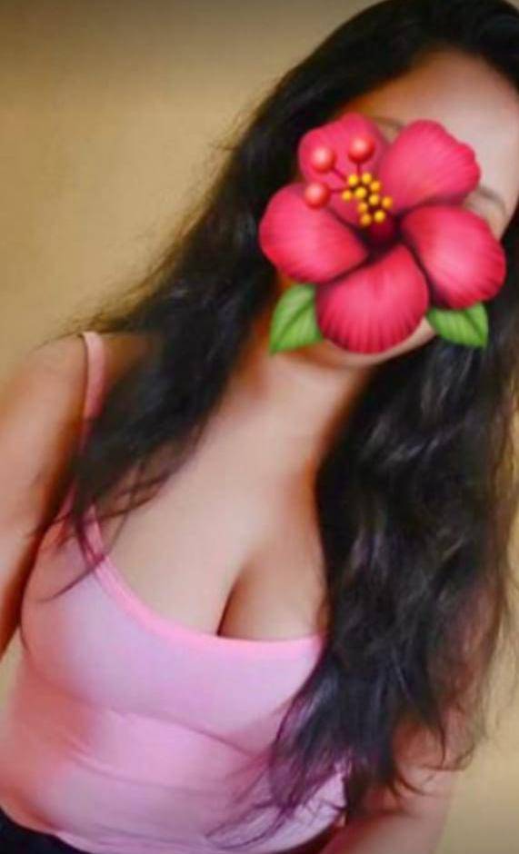 Beautiful Girl Live Cam Show Available