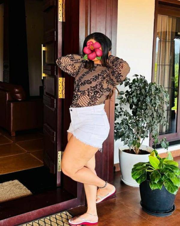 🥰With Room Full Service Rs 6000🥰