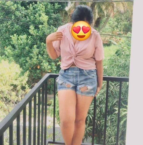 Hot girl at Kiribathgoda ❤️