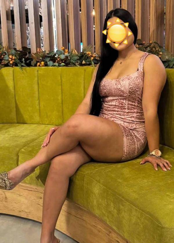 Hot girl manushi at Nugegoda