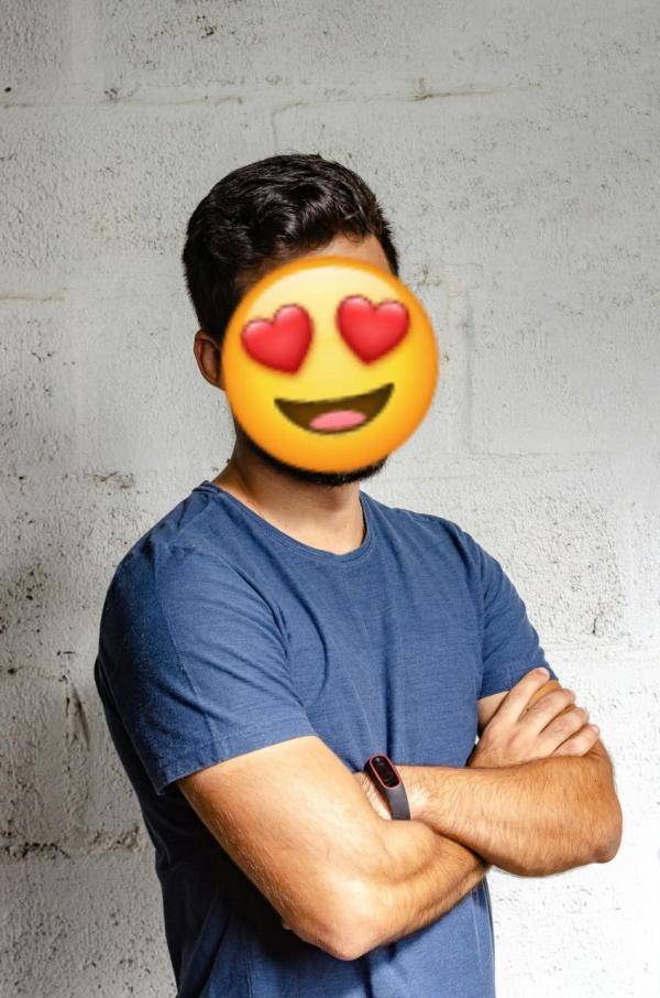 Handsome Decent Boy Service Available For Girls And Ladies