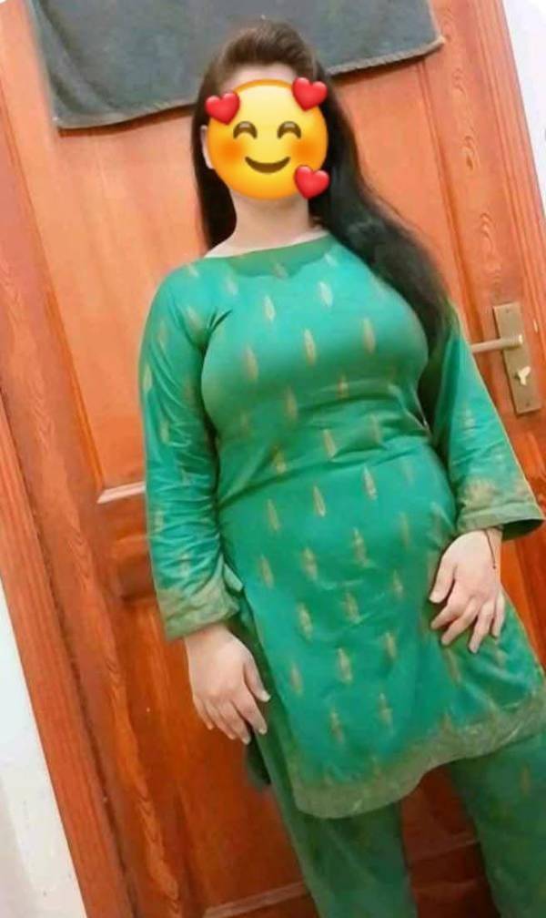 Ampitiya Road Kandy Beautiful Tamil Young Chubby Girl Full Service Available 6500/= 🥀❤️ Real Photo Attached 💯