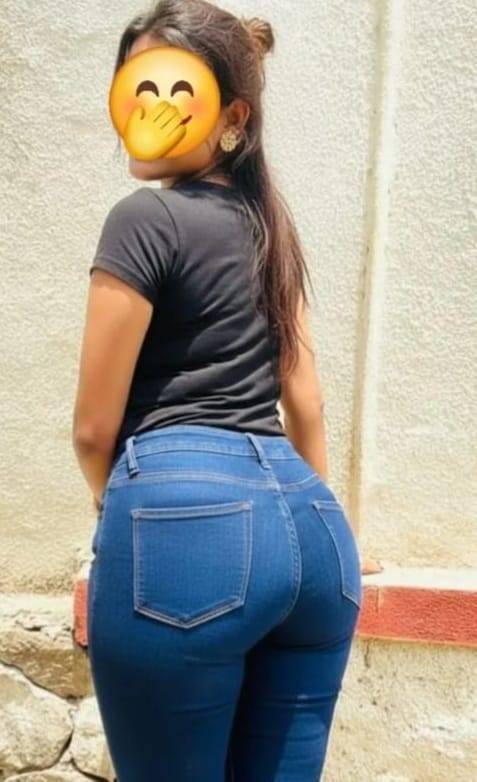 Beautiful Young Girl Full Service Available Genuine Best Service 2 Shot 6000/=