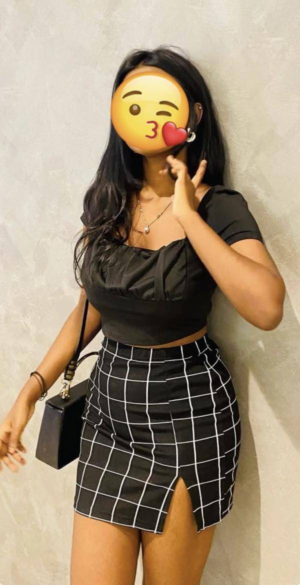 Bambalapitiya dehiwela. sexy tamil girl. ✅️அழகான தமிழ் பெண்✅️