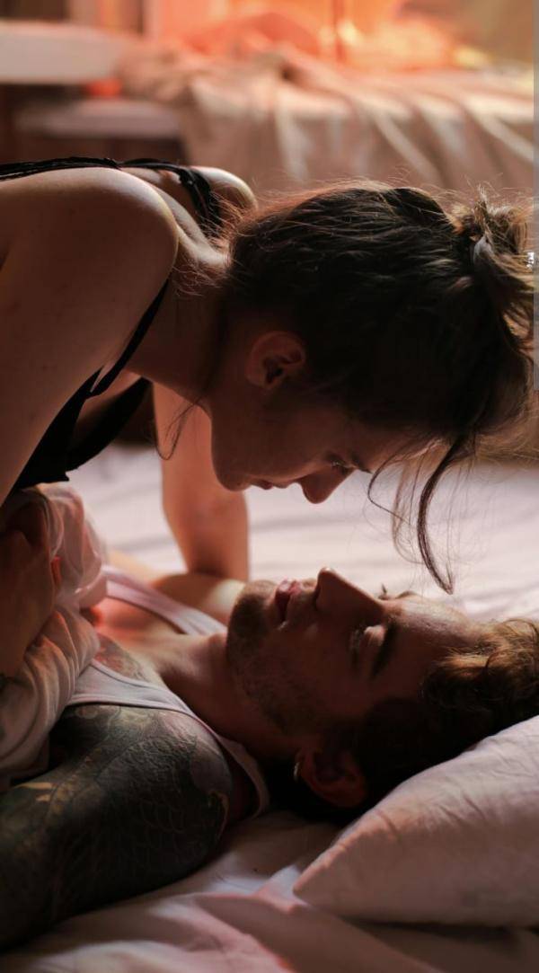 මම Krishan  තනිකමෙන් පාළුවෙන් සිටින ඔබට සතුටක් දීමට මා සූදානම්.