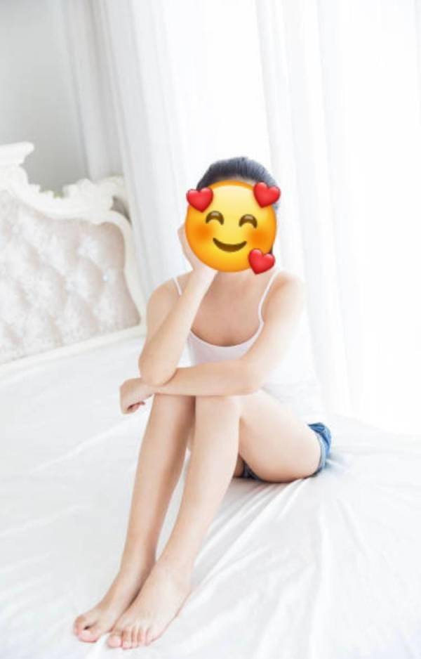Kandy Beautiful Slim White Skin Young Girl Full Service Available 🍀❤️