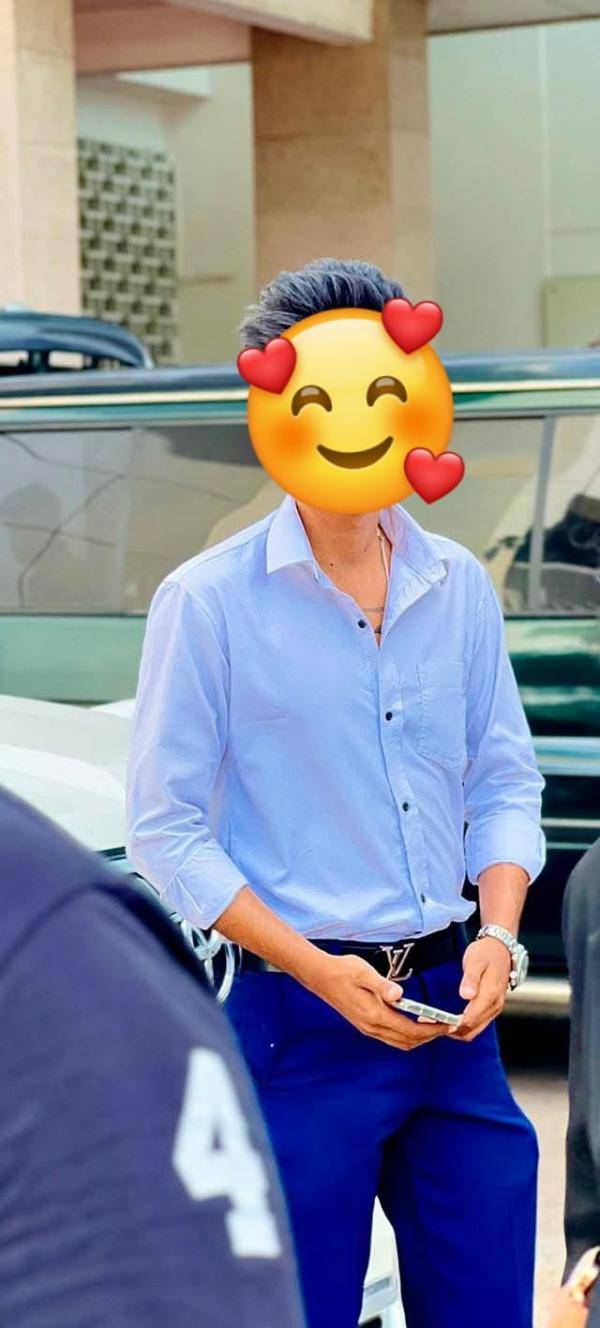 Handsome young boy - full service 💯