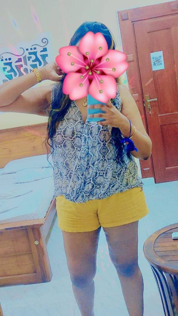Hot girl at  biyagama ❤️