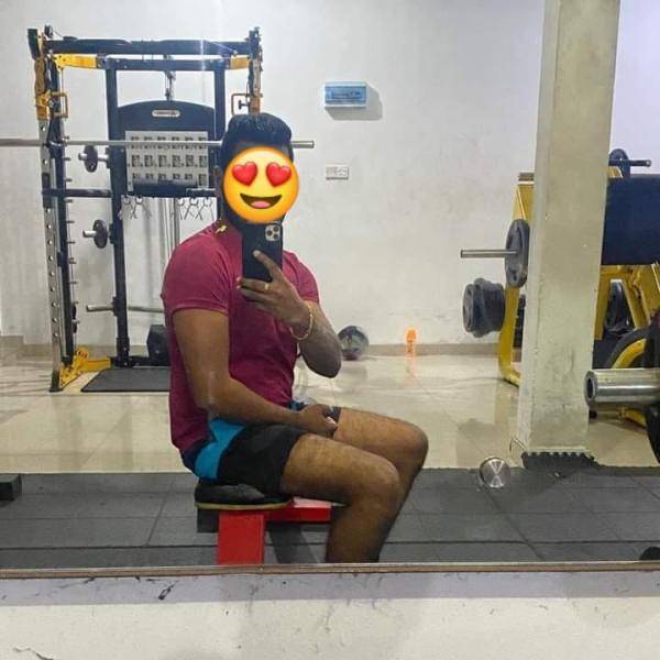 Decent Boy Looking For Girls And Couples
