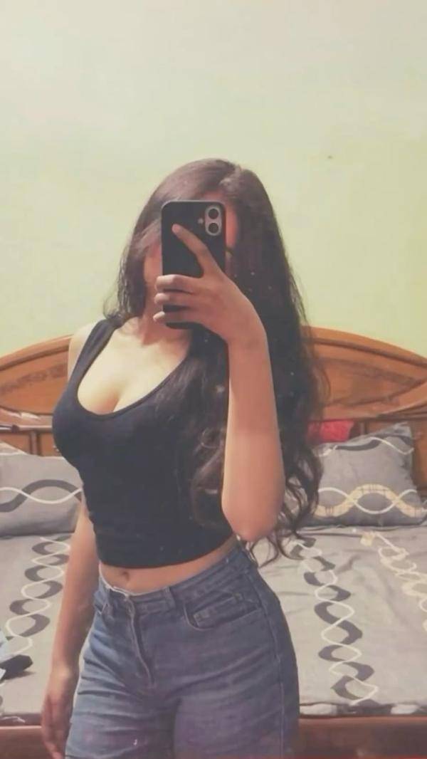 🌹 Wihara – Your Sweet & Charming Companion 🌹