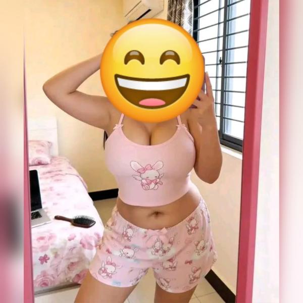 Hot girl smashing at Homagama හෝමගම