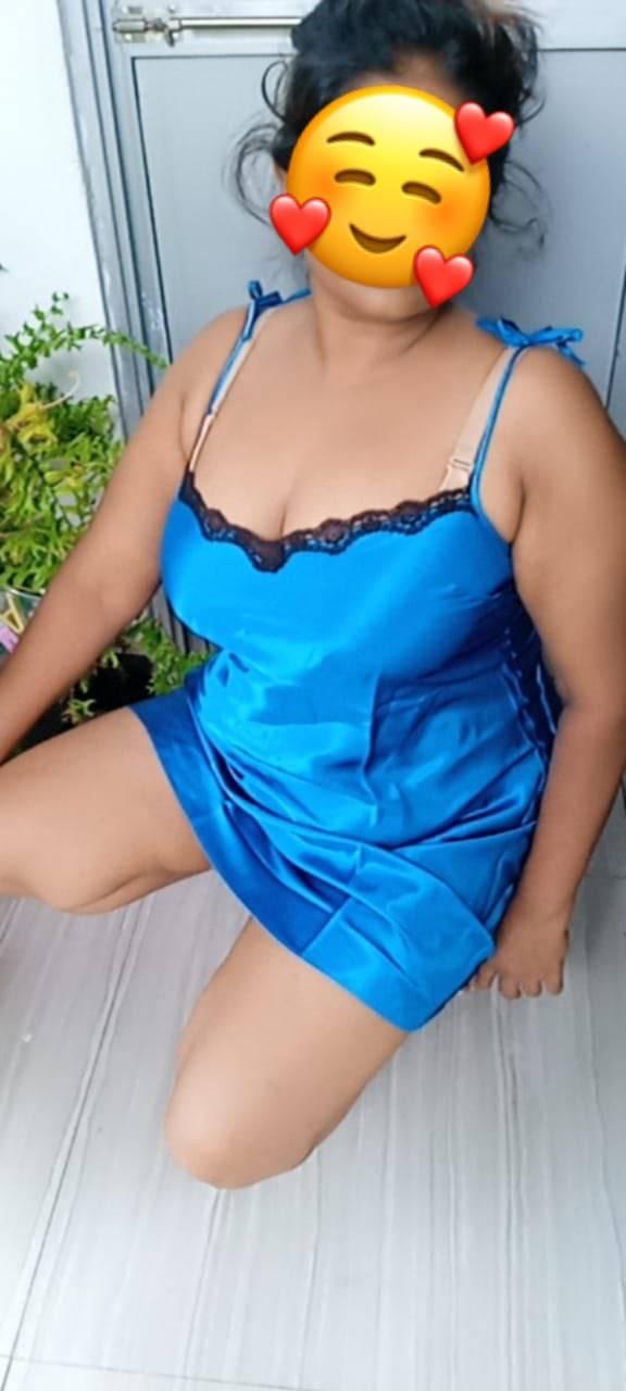 Pannipitiya Beautiful Young Girl Full Service