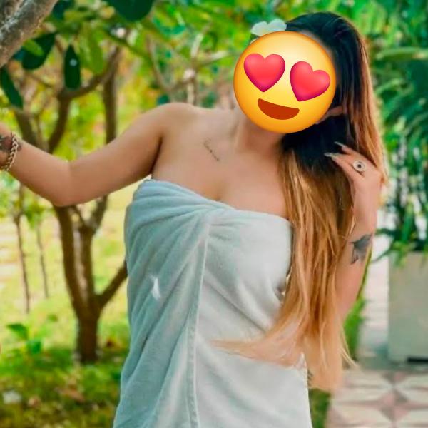 Super Hot girl at Maharagama, Nugegoda