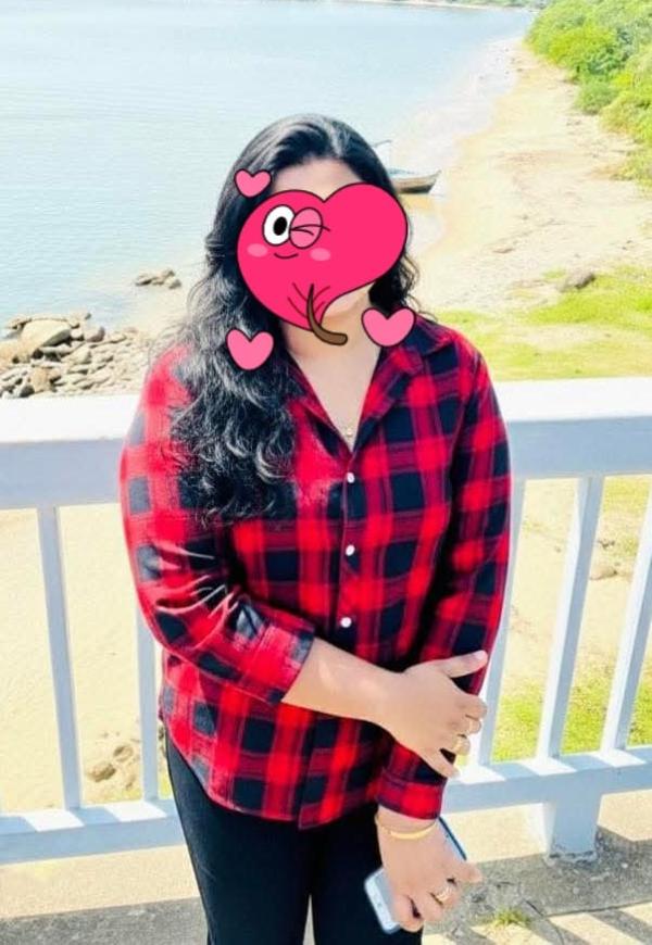 🌻Hi.. Everyone  🌻Name _ Tharu 🌻Age _  34 years old 🌻This is my real picture 💯 🌻Full service only