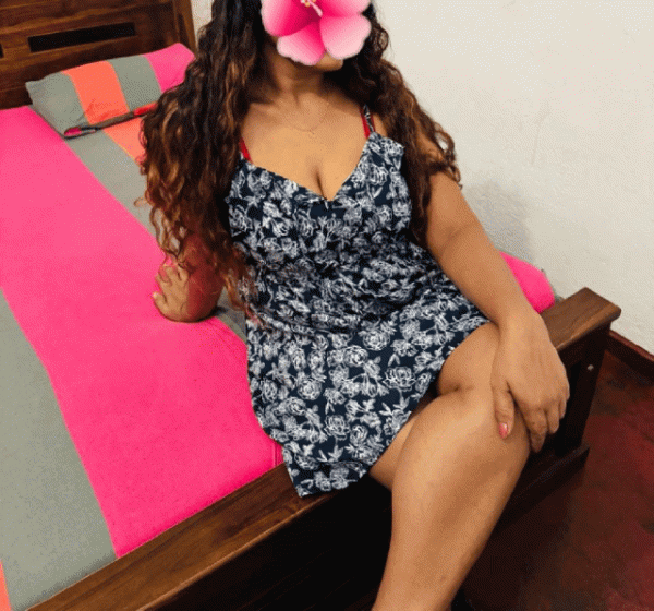 Vip Threesome service  at Dehiwala galkissa mount Lavinia mount Laviniya